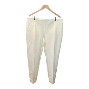 Chico’s So Slimming Juliet Ankle Pant in Cream - Size 3.5 (US 18)